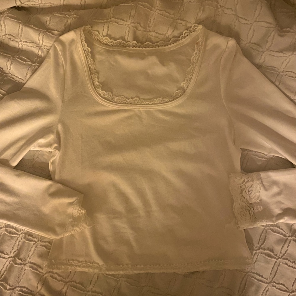 White lace below belly button top